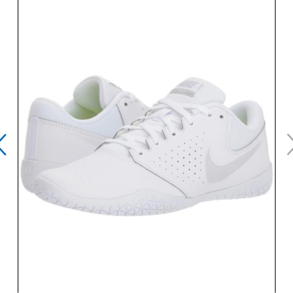 Nike Women’s Cheer Sideline Sneakers